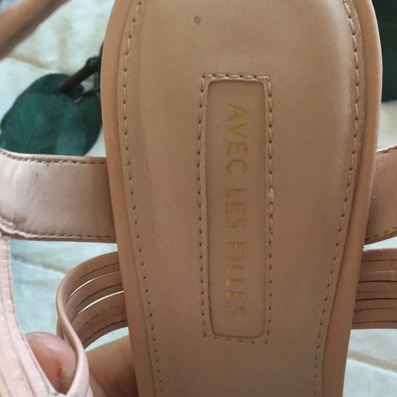 Joyce Azria Avec Les Filles pink leather heels - Picture 5 of 6